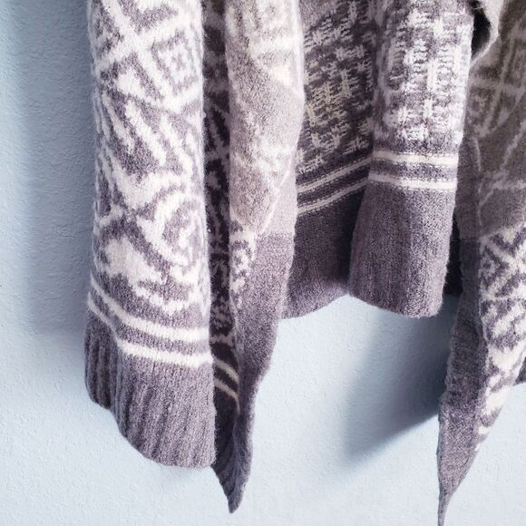 Abercrombie & Fitch Aztec Pattern Waterfall‎ Open Front Cardigan - Picture 2 of 7
